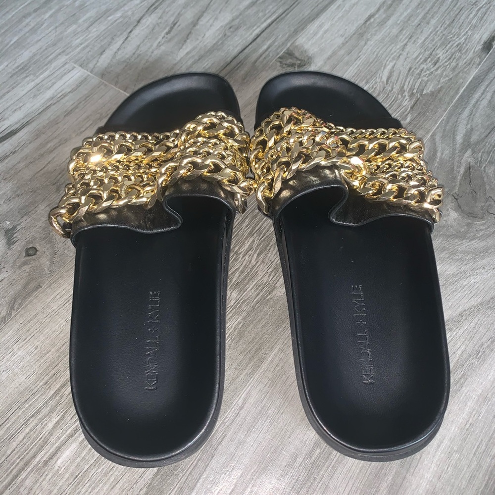 Kendall & Kylie Slides - image 2